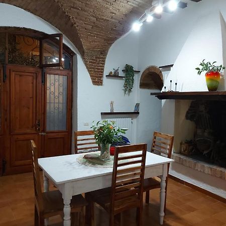 Casavacanze Vicolo Mentana Foligno Zewnętrze zdjęcie